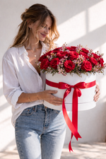 london_box_red_roses