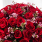 london_box_red_roses_close_up